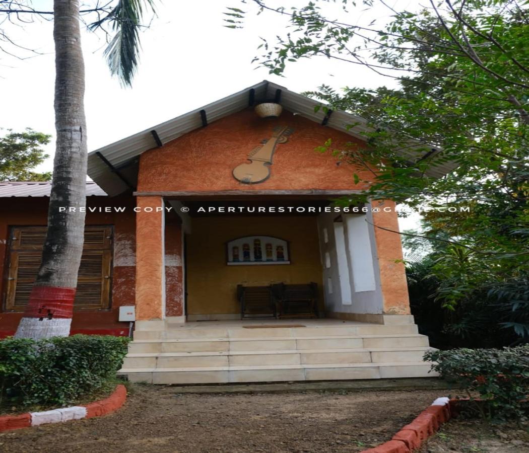 Raktokorobi Karu Gram Hotel Sri Niketan Bagian luar foto